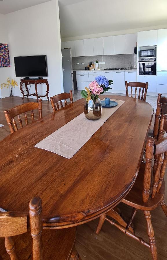 This Fabulous, Single-Level 3 Plus 1 Small Room With Folding Sofa Home 오클랜드 외부 사진