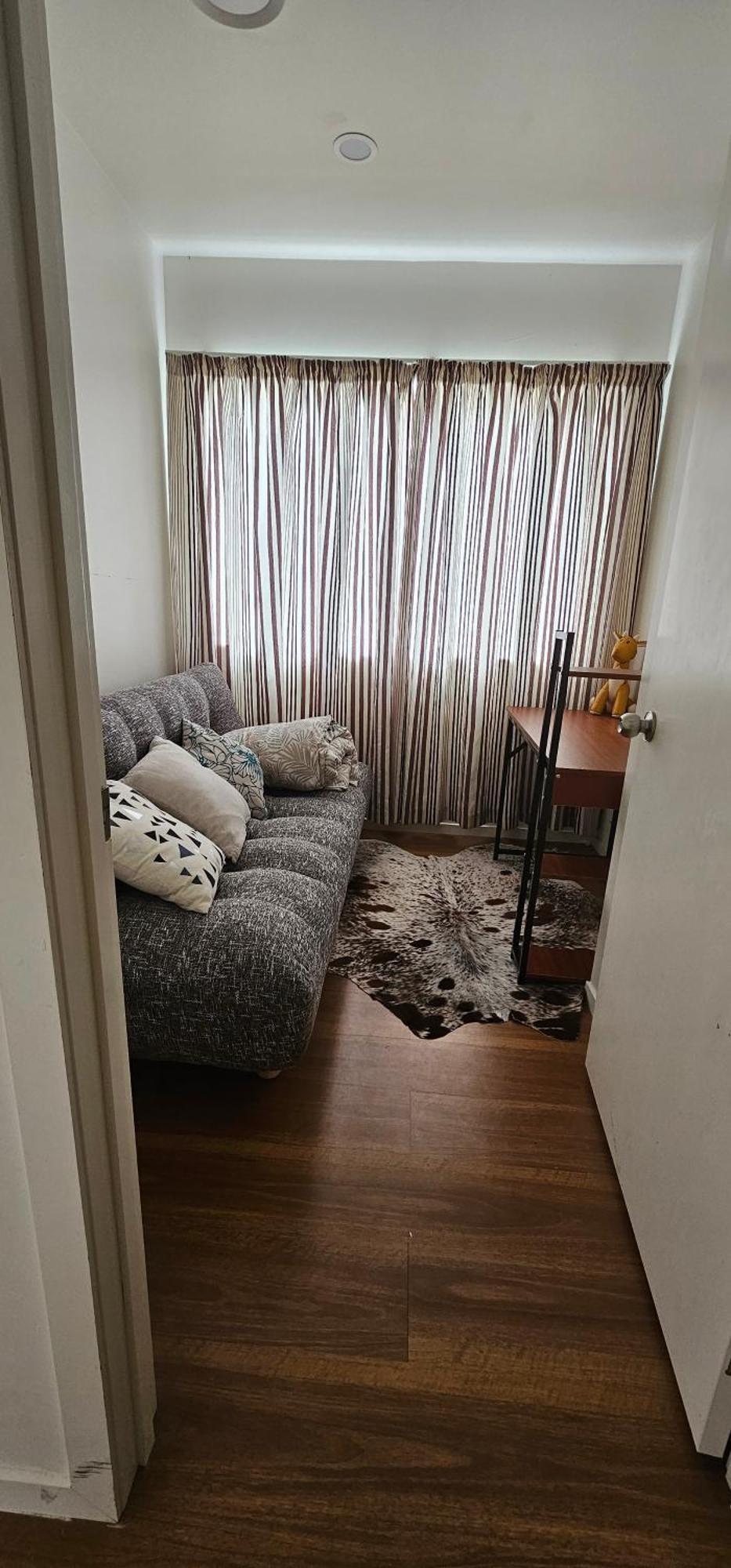 This Fabulous, Single-Level 3 Plus 1 Small Room With Folding Sofa Home 오클랜드 외부 사진